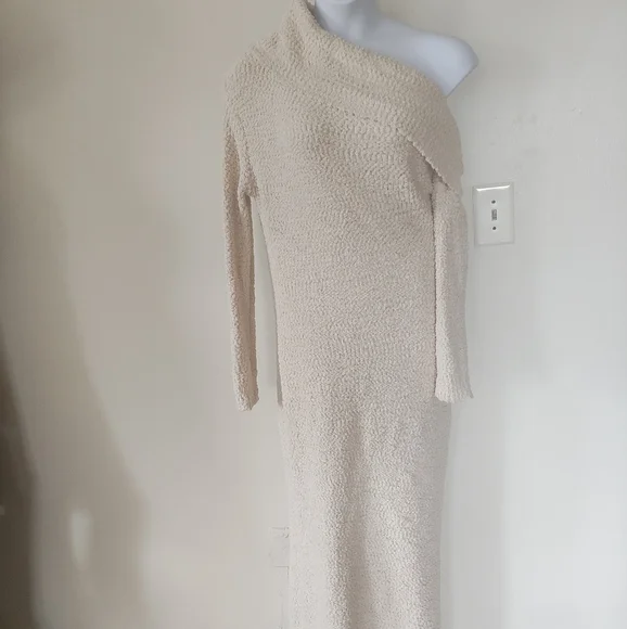 JLUXLABEL | Dresses | Jluxlabel Cream Olivea Knit Maxi Fitted Oneshoulder  Dress Size Xxl Wedding | Poshmark